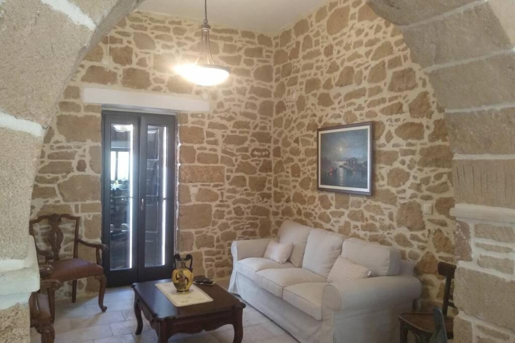 סיטייה Traditional Stone House מראה חיצוני תמונה